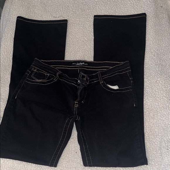 Assorted Jeans Collection - Picture 2 of 15